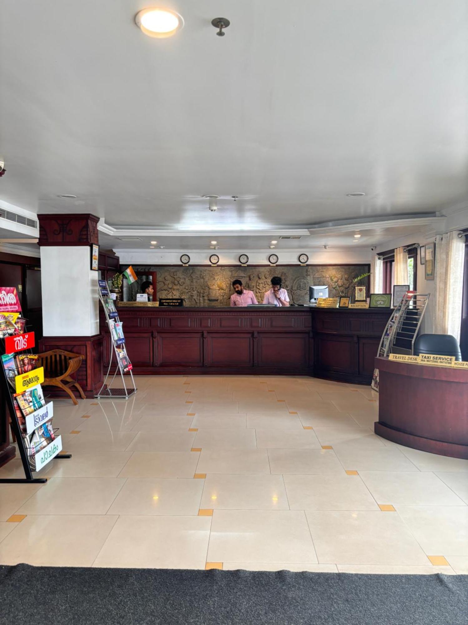 Maharani Hotel Kozhikode Exterior foto
